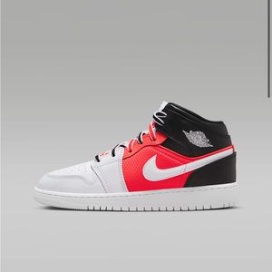 Boys Jordan 1 Mid “Infrared” Sneakers